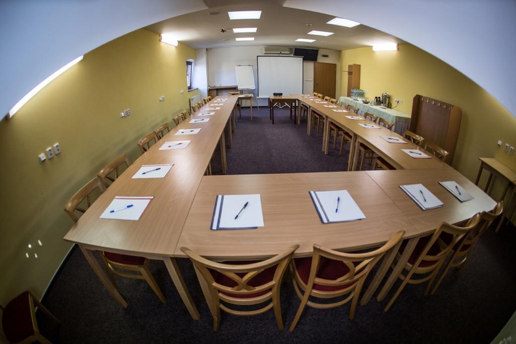 Hotel Na Jizni Přerov Eksteriør bilde